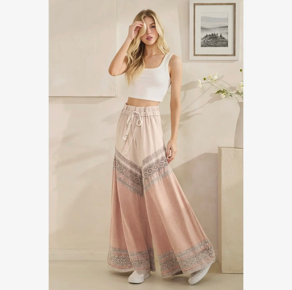 washed fabric mix wide leg pants with blended tones and comfortable style